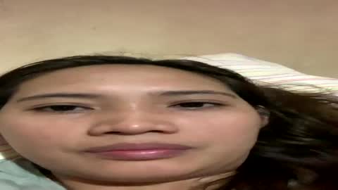 Layla online show from 05.17.26