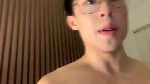 Snapshot of hottiewithabody101 chatting on 10.24.25 hottiewithabody101 online show from 10.24.25