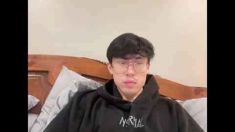 Snapshot of hottiewithabody101 chatting on 11.27.25 hottiewithabody101 online show from 11.27.25