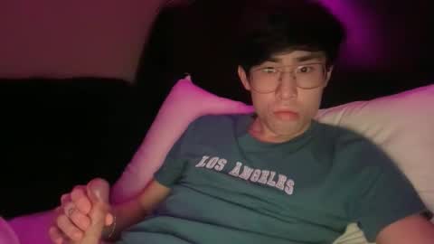 Snapshot of hottiewithabody101 chatting on 12.18.25 hottiewithabody101 online show from 12.18.25