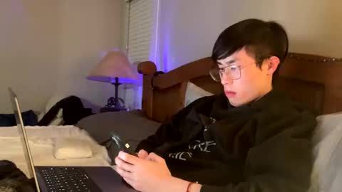 Snapshot of hottiewithabody101 chatting on 02.25.26 hottiewithabody101 online show from 02.25.26