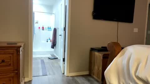 Snapshot of hottiewithabody101 chatting on 04.08.26 hottiewithabody101 online show from 04.08.26