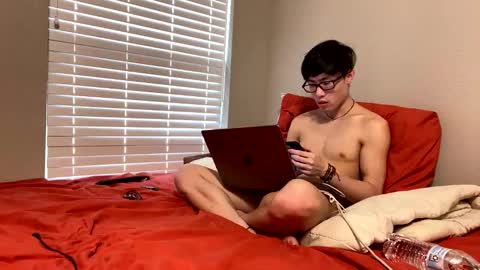 Snapshot of hottiewithabody101 chatting on 04.15.26 hottiewithabody101 online show from 04.15.26