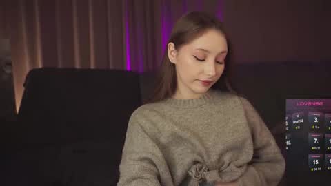 hottpeachh online show from 11.18.25