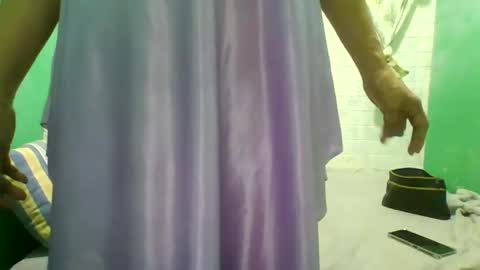 hotwetmommaxxx online show from 11.10.25