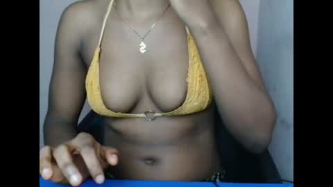 Snapshot of hotxxebony chatting on 04.13.26 hotxxebony online show from 04.13.26