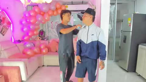 Snapshot of houseofwarrios chatting on 10.29.25 we are Harry Jersi pablo and our mod talco online show from 10.29.25