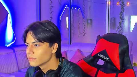 Snapshot of houseofwarrios chatting on 02.24.26 we are Harry Jersi pablo and our mod talco online show from 02.24.26