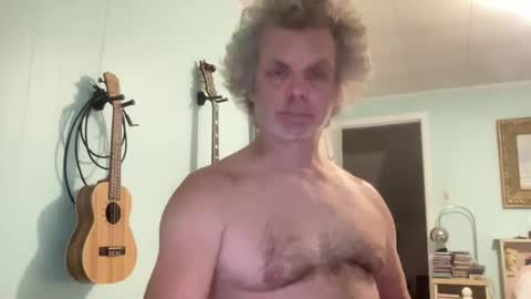 howlingatnothing online show from 09.25.25