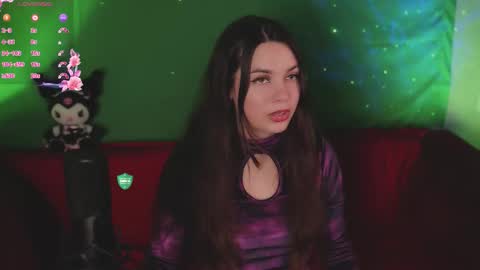 Mia online show from 09.19.25