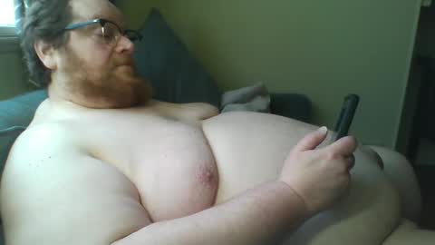 Snapshot of hrpudgenstuff chatting on 01.04.25 hrpudgenstuff online show from 01.04.25