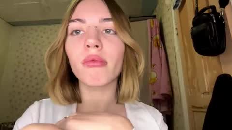 hsiuscherich online show from 11.22.25