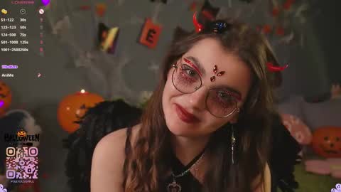 Diane online show from 10.31.25