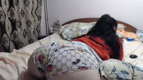 hugeassdevil online show from 10.03.25