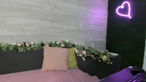 Erin online show from 12.02.24