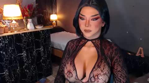 Snapshot of hugecockchristine chatting on 09.24.25 Christine online show from 09.24.25