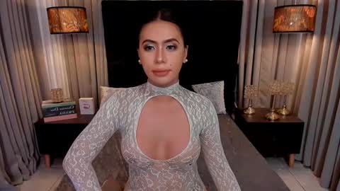 Snapshot of hugeirish2003 chatting on 12.16.25 Irish online show from 12.16.25