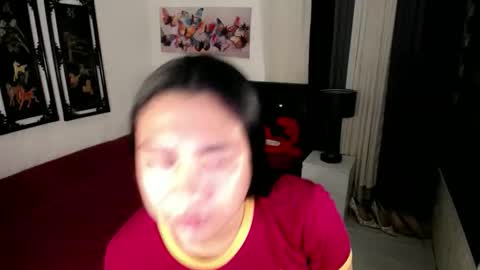 Snapshot of hugemusclecockts chatting on 11.17.25 yesha fox online show from 11.17.25