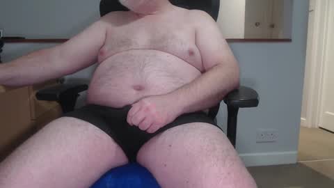 Snapshot of huggie_bear69 chatting on 02.18.25 Huggie Bear online show from 02.18.25