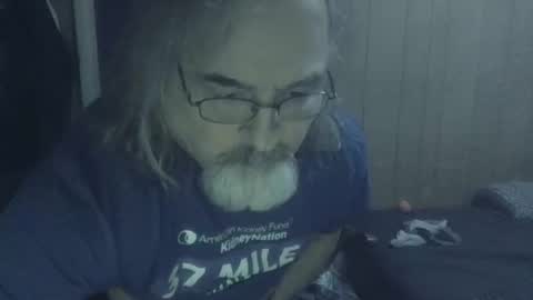 Snapshot of huggybear566 chatting on 12.20.25 lonely huggy bear online show from 12.20.25