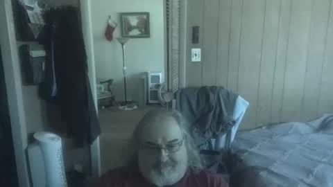 lonely huggy bear online show from 04.23.26