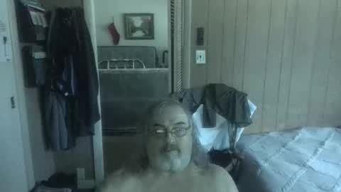 lonely huggy bear online show from 06.08.26