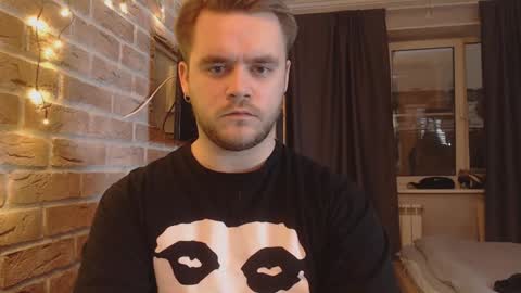 Hugo online show from 01.11.25