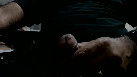 Snapshot of hugo_bulls chatting on 02.11.25 HunkyLover online show from 02.11.25