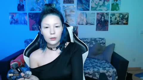 Snapshot of hugomin chatting on 04.11.26 HugoMin online show from 04.11.26