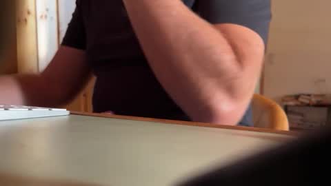 hukobossx online show from 10.30.25