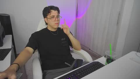 hun_damer online show from 10.25.25