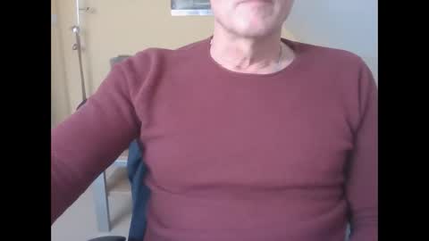 hundeleine online show from 02.28.25