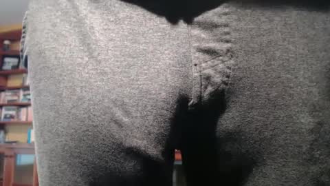 Big uncut cock dripping online show from 02.01.25