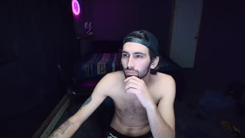 Snapshot of hungbidad666 chatting on 12.05.24 FootLover online show from 12.05.24