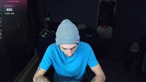 Snapshot of hungbidad666 chatting on 12.13.24 FootLover online show from 12.13.24