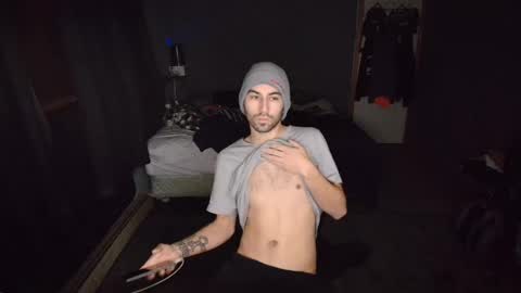 Snapshot of hungbidad666 chatting on 12.15.24 FootLover online show from 12.15.24