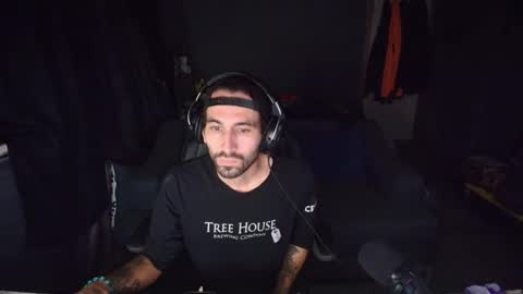 Snapshot of hungbidad666 chatting on 09.15.25 FootLover online show from 09.15.25