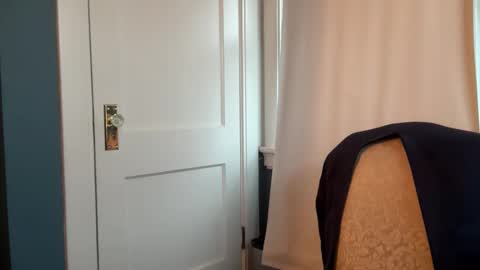 AARON online show from 12.04.25