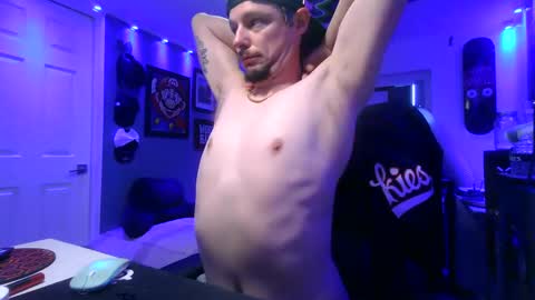 Snapshot of hungtxcock92 chatting on 09.17.25 hungtxcock92 online show from 09.17.25