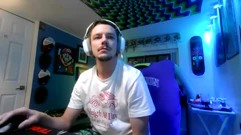 Snapshot of hungtxcock92 chatting on 12.22.25 hungtxcock92 online show from 12.22.25