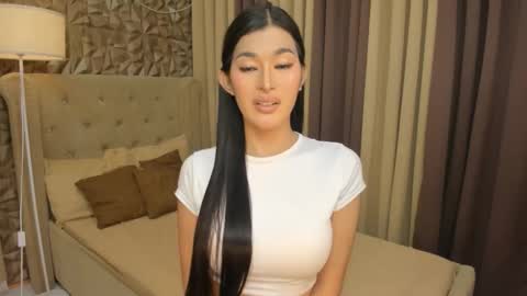 Snapshot of hunkhomerontop chatting on 10.15.25 hunkhomerontop online show from 10.15.25