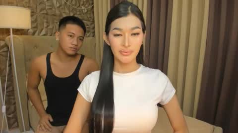 Snapshot of hunkhomerontop chatting on 10.25.25 hunkhomerontop online show from 10.25.25