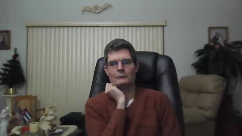 Snapshot of hunkmasclefad458 chatting on 12.18.24 hunkmasclefad458 online show from 12.18.24