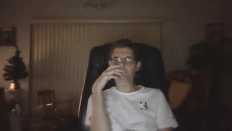 Snapshot of hunkmasclefad458 chatting on 12.02.25 hunkmasclefad458 online show from 12.02.25