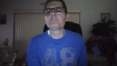 hunkmasclefad458 online show from 06.09.26