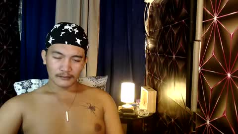 hunkylloyd online show from 12.18.24