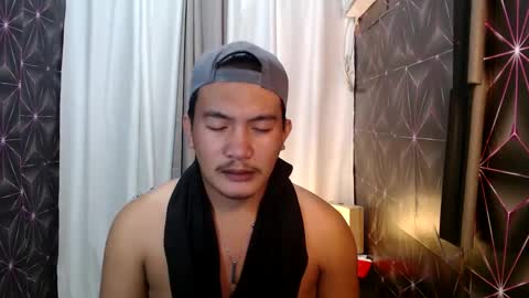 hunkylloyd online show from 12.29.24