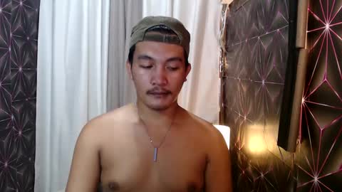 hunkylloyd online show from 01.04.25