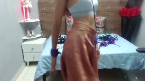 I G N I S  online show from 03.07.25