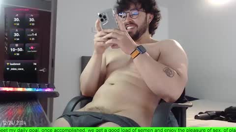 Snapshot of hunter_of_mn chatting on 12.25.24 online show from 12.25.24